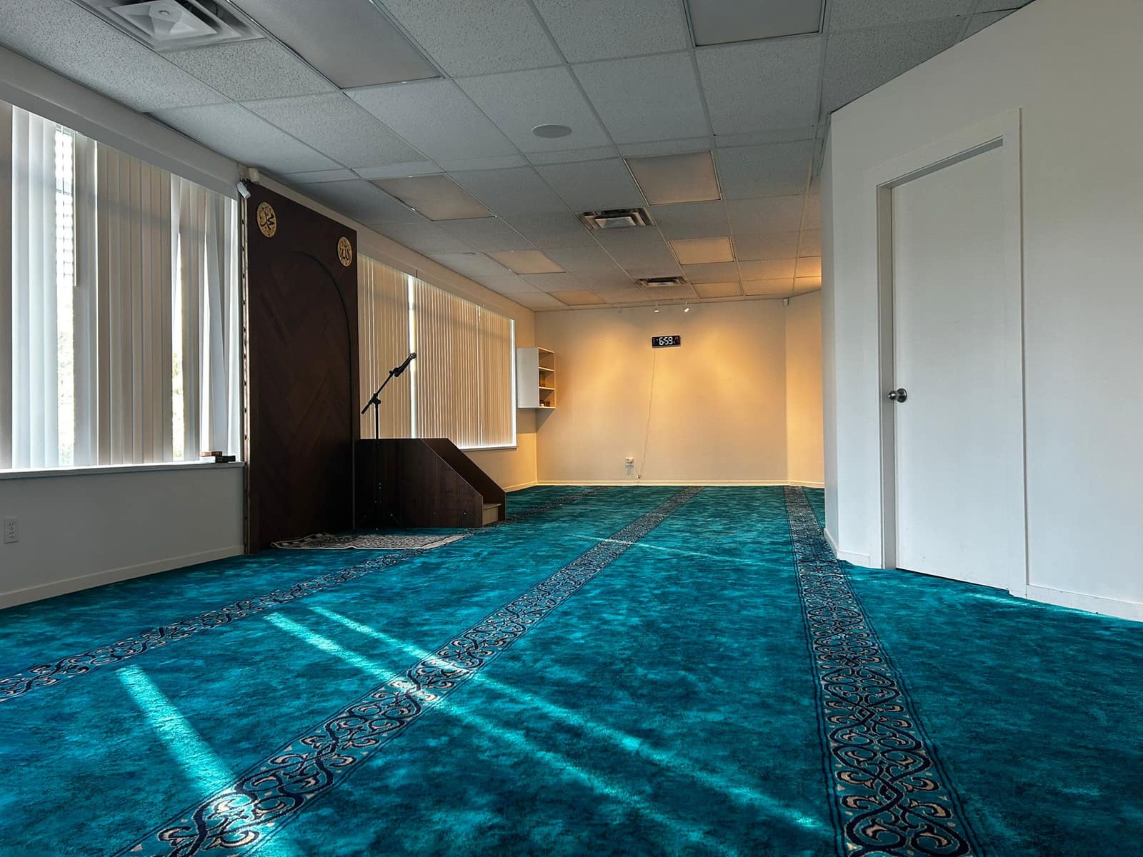 Interior hallway leading into the prayer hall